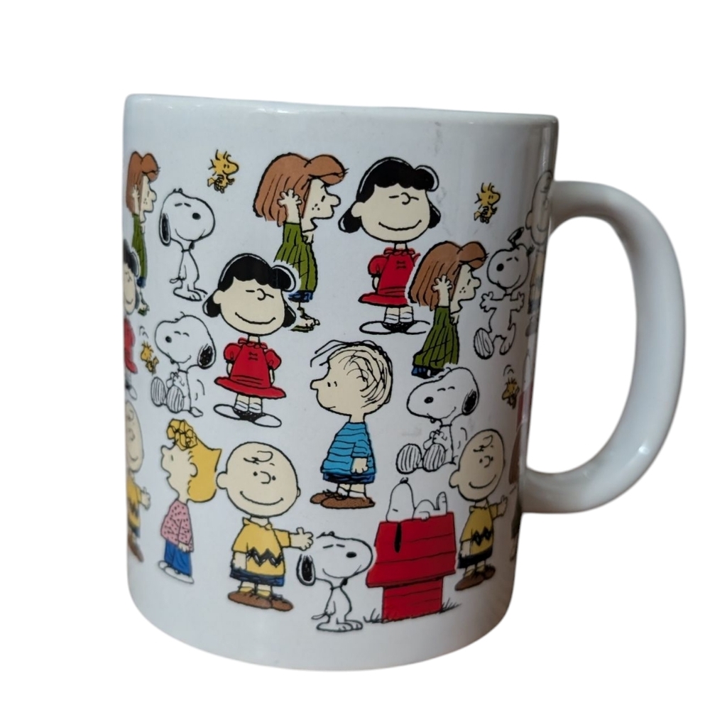 Peanuts Characters Mug - Picture 2 of 6